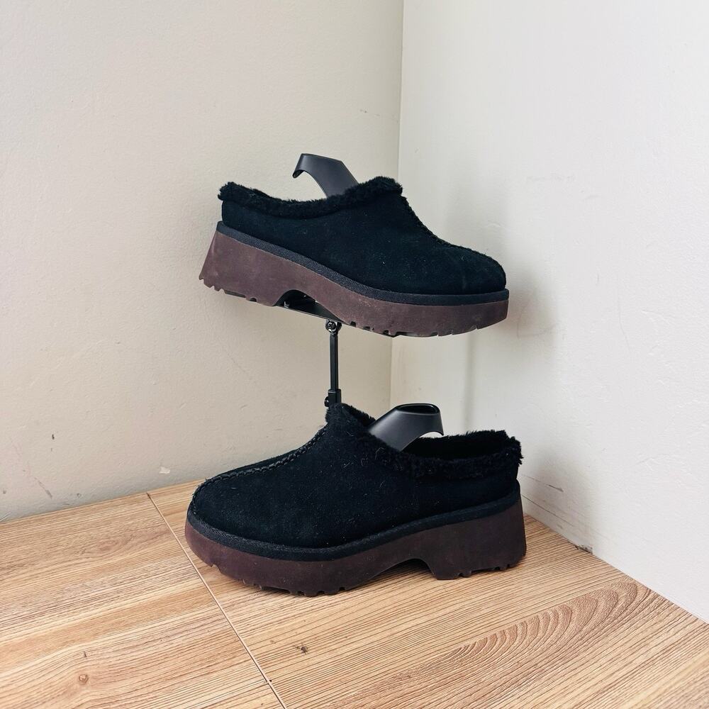 UGG Women's New Heights Cozy Clogs Black Size 8